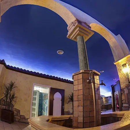 Hotel Bull Escorial & 3*