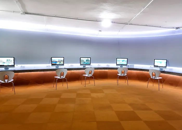 ホテル Bull Escorial &